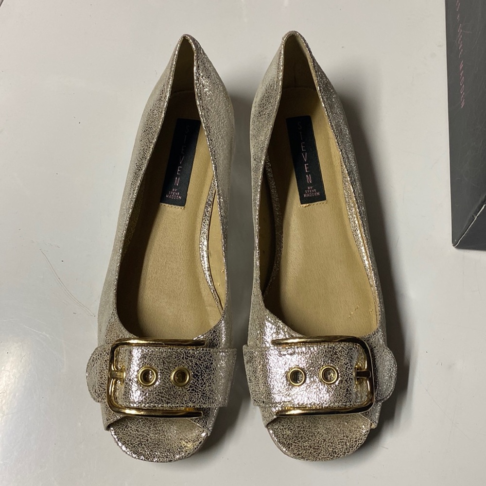 Silver metallic peep toe slip-ons